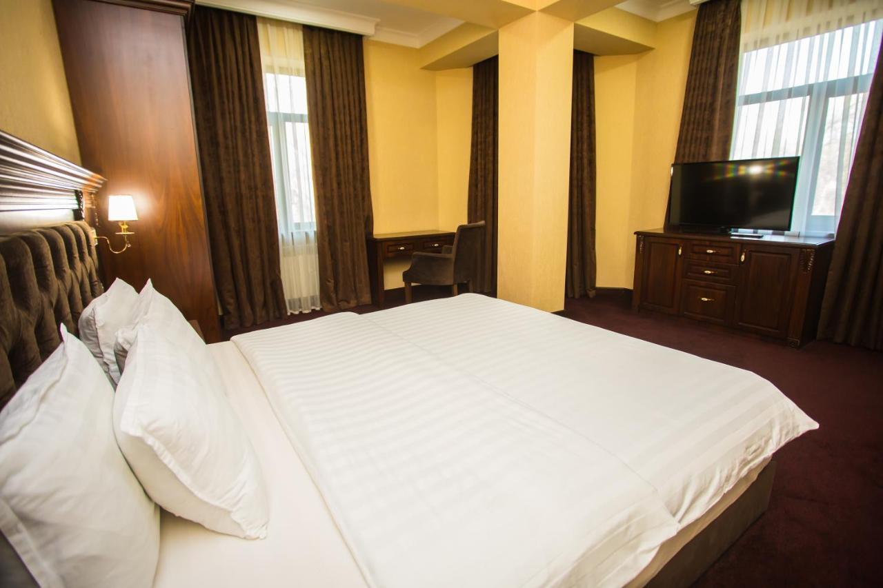 Hotel Grand Capital Tashkent Exterior photo